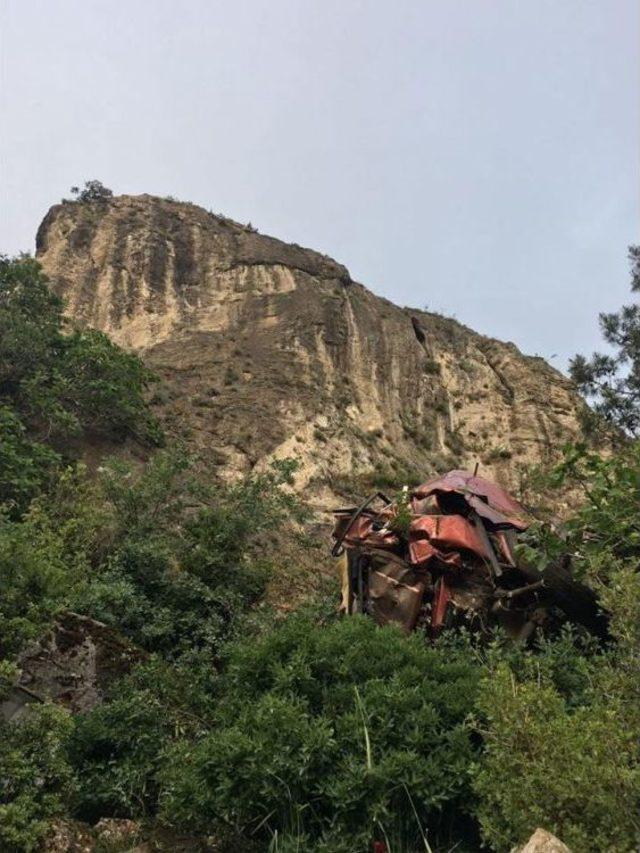 Denizli’de Öğrencilerin Kale Keyfi Acı Sonla Bitti: 1 Ölü, 2 Ağır Yaralı