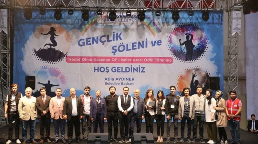 Bayrampaşalı &Ouml;ğrenciler Kazandı, Uğur Arslan Sundu