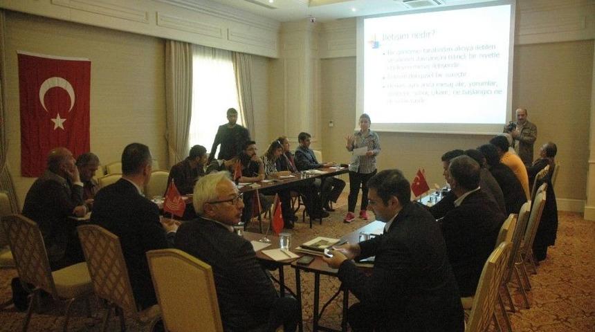 Van&rsquo;da &ldquo;kurumsal İletişim Niteliğinin Artırılması&rdquo; Semineri