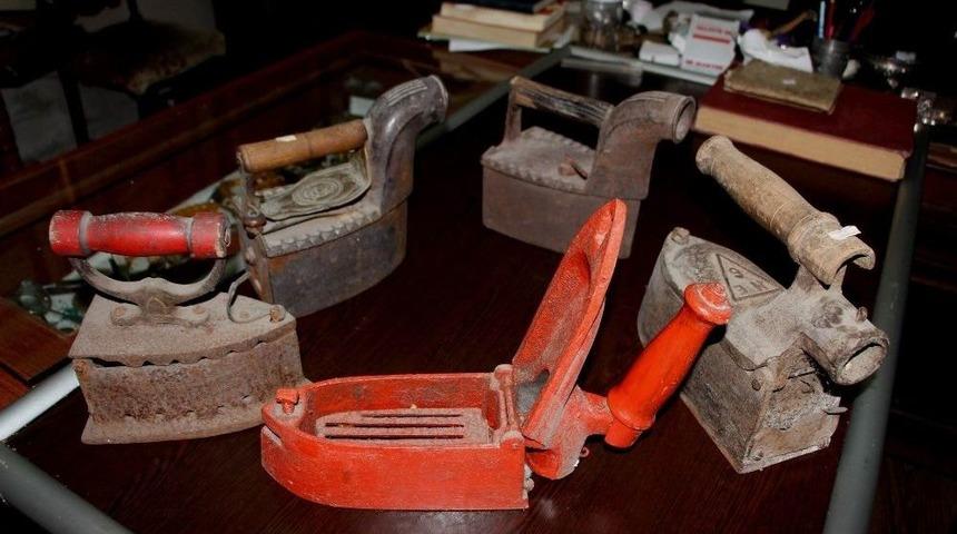 K&ouml;m&uuml;rl&uuml; &Uuml;t&uuml;ler Antika Oldu