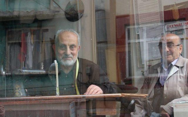 K&ouml;m&uuml;rl&uuml; &Uuml;t&uuml;ler Antika Oldu 2