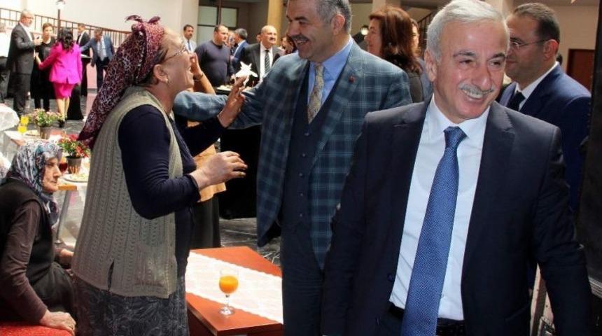 B&uuml;y&uuml;kşehir Belediyesi&rsquo;nden Yaşlılara B&uuml;y&uuml;k Hizmet