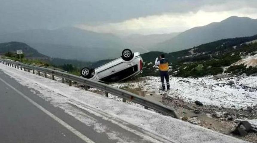 Dolu Yağışı Kazalara Neden Oldu