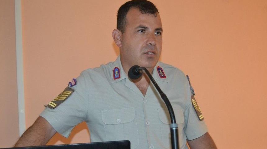 Kozan&rsquo;da Mevsimlik İşverenlere Jandarma Ve Polisten Seminer