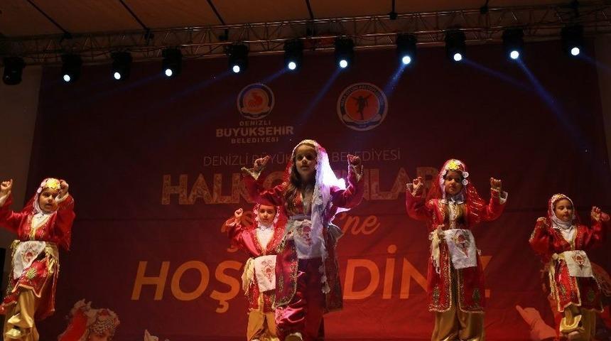 Denizli Halk Oyunları İle Coştu