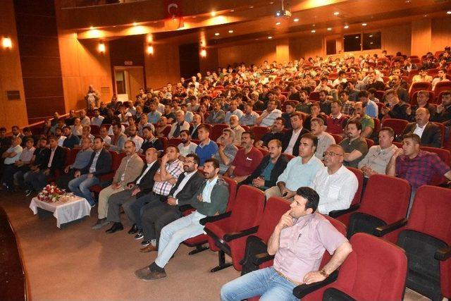 Kahta’da ‘sosyal Medya Ve Algı Yönetimi’ Konferansına Yoğun İlgi