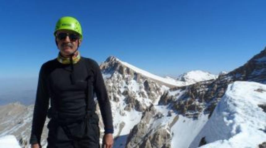 Kayıp Dağcı &Ouml;l&uuml; Olarak Bulundu