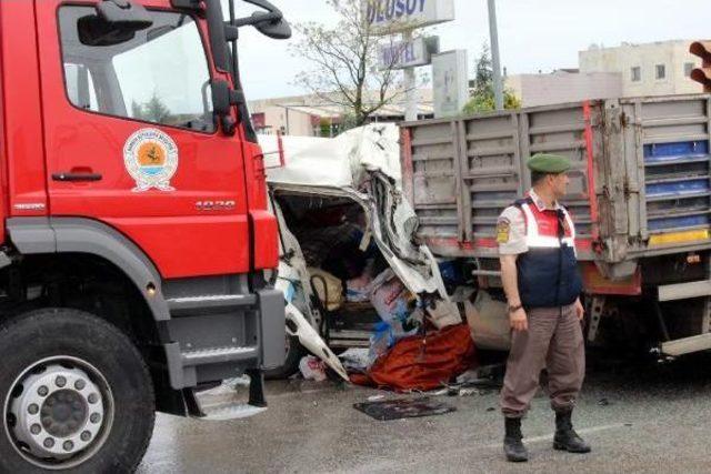 Düğün Dönüşü Kaza: 1 Ölü, 8 Yaralı