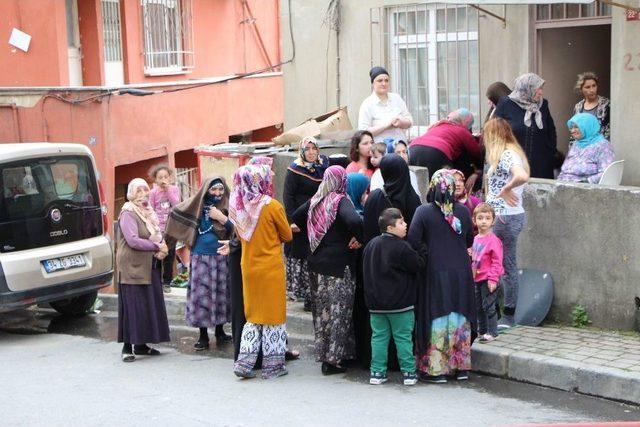 (özel Haber) Sarıyer’de Yangın Paniği, Mahalleli Sokağa Döküldü