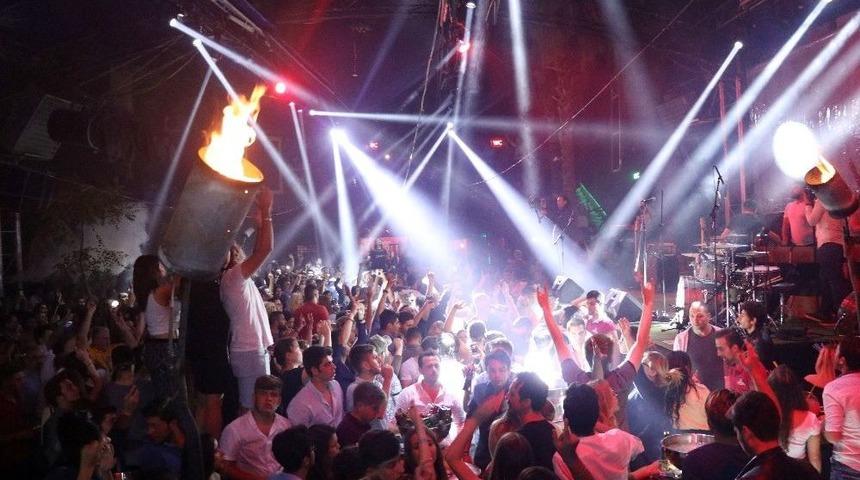 Club Areena Sezon A&ccedil;ılışını Yaptı