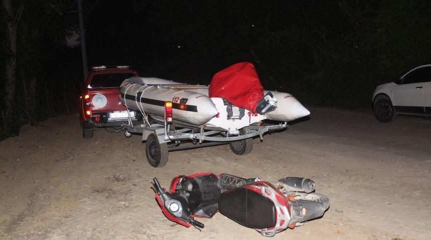 Polisten Ka&ccedil;an Ş&uuml;pheliler Irmakta Kayboldu