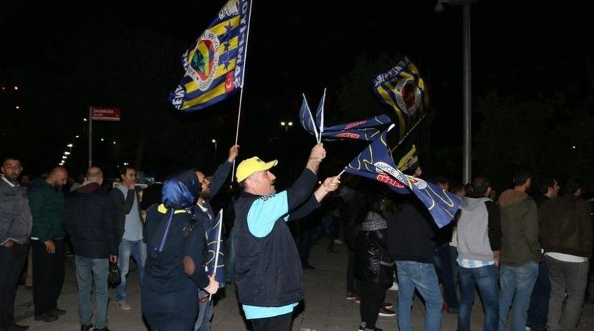 Fenerbah&ccedil;e- Olympiakos Final Four Finali Kartal Meydanı&rsquo;nda İzlendi
