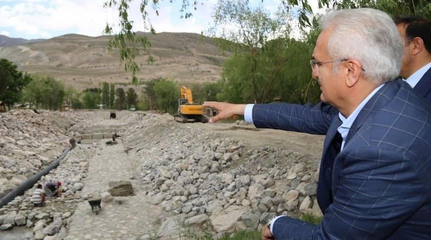 Ekşisu&rsquo;da &Ccedil;alışmalar Hız Kesmiyor