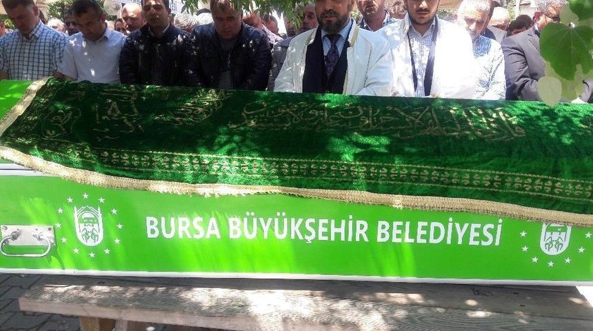 Hac Seminerine Gideceği G&uuml;n Cenazesi Kalktı