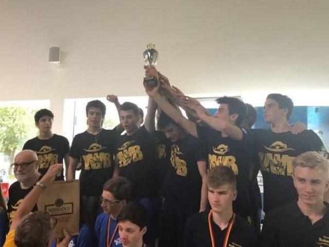 Ege Sualtı Ragbi Kulübü 3 Kupayla Döndü 1