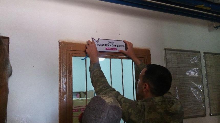 &Ccedil;ınar Kolejinden &Ccedil;obanbey &Uuml;st B&ouml;lgesi Komutanlığına K&uuml;t&uuml;phane