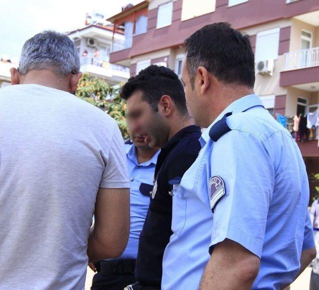 Polis, Sözlüsü Olan Kadın Polisi Kazara Vurdu