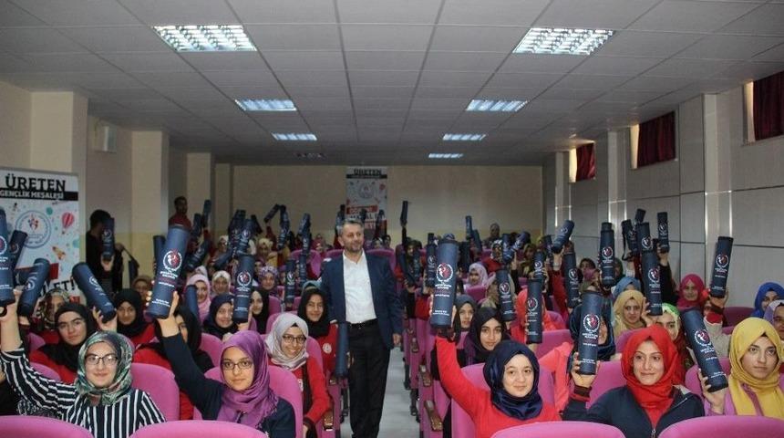 Şanlıurfa&rsquo;da &rsquo;&uuml;reten Gen&ccedil;lik&rsquo; Projesinin İlk Konferansı Verildi