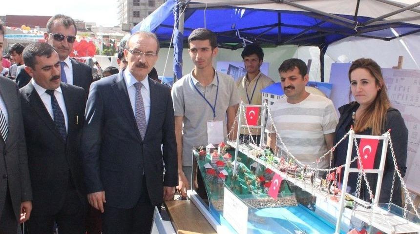 Muş&rsquo;ta &rsquo;&ouml;ğrenme Ve Bilim Şenliği&rsquo; Fuarı