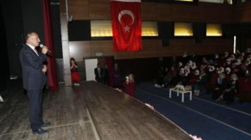 G&ouml;lbaşı&rsquo;nda Kur&rsquo;an Kursları Sertifika T&ouml;reni