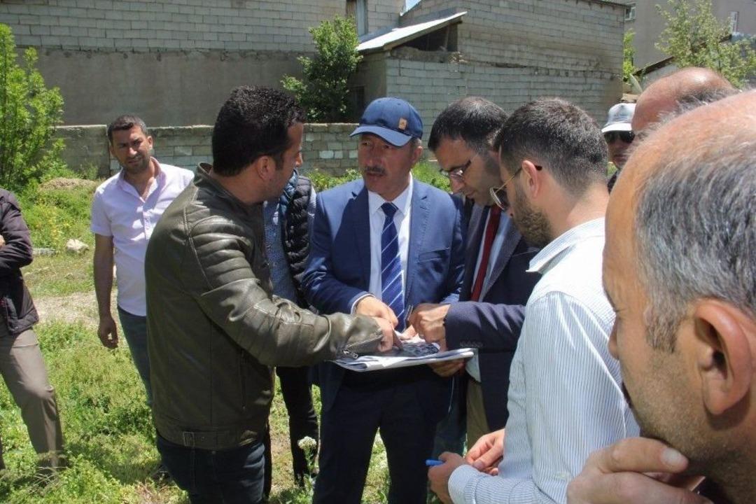 Şerefiye Caddesi B&ouml;l&uuml;nm&uuml;ş Yol Oluyor