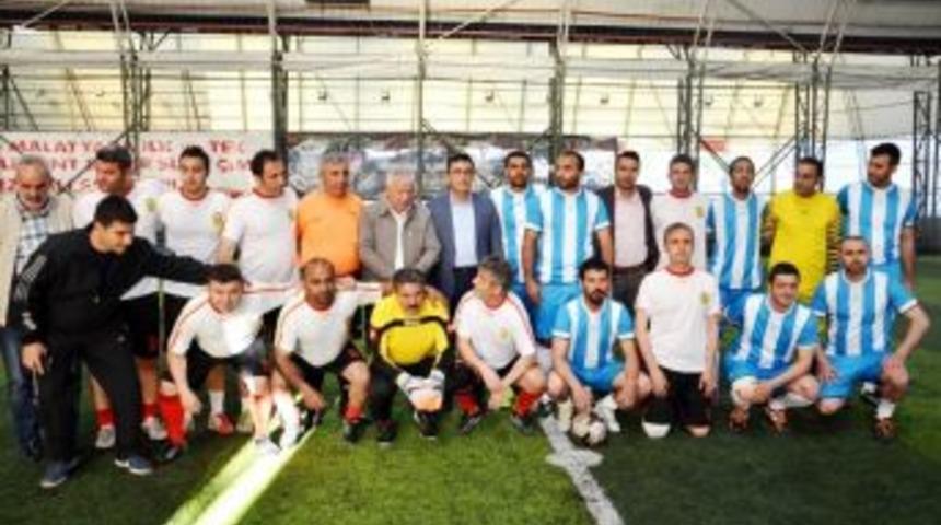 Halı Saha Turnuvasında Heyecan Artıyor