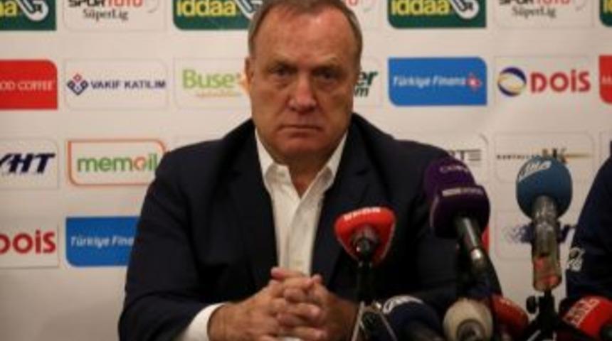 Advocaat, Gen&ccedil;lerbirliği Karşılaşmasını Değerlendirdi