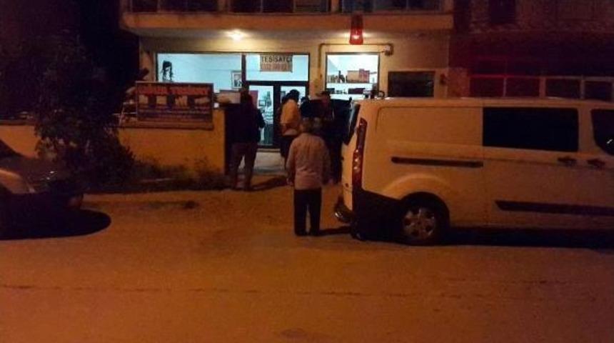 İşyerinde &Ouml;l&uuml; Bulundu