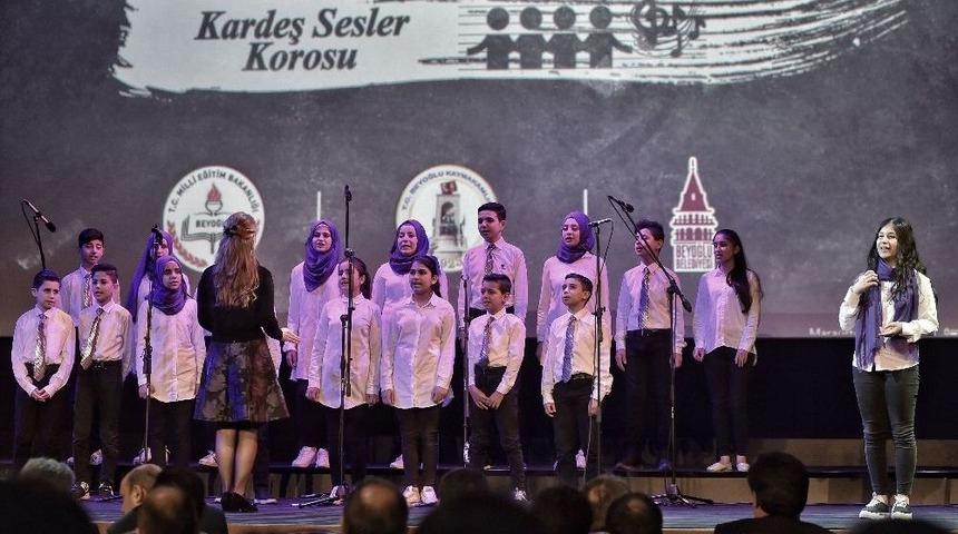 Beyoğlu&acute;ndan &lsquo;kardeş Sesler&rsquo; Y&uuml;kseldi