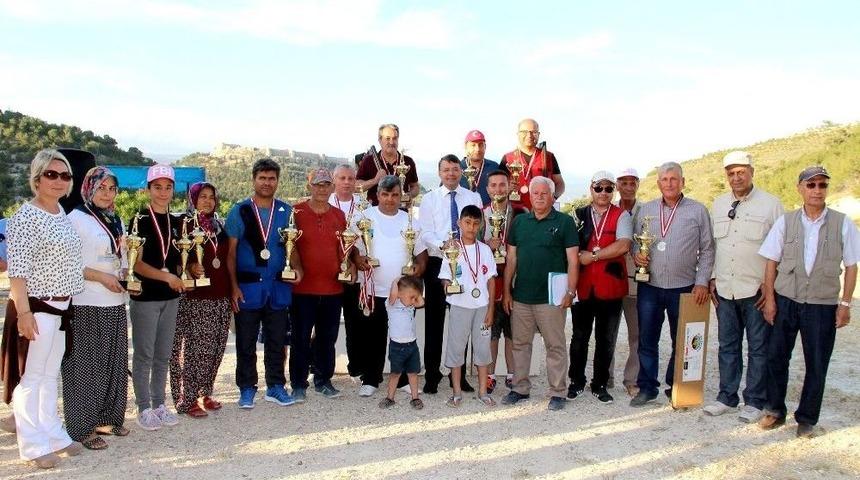 Başkan Mustafa Turgut Ok Ve Trap Atışı Yaptı