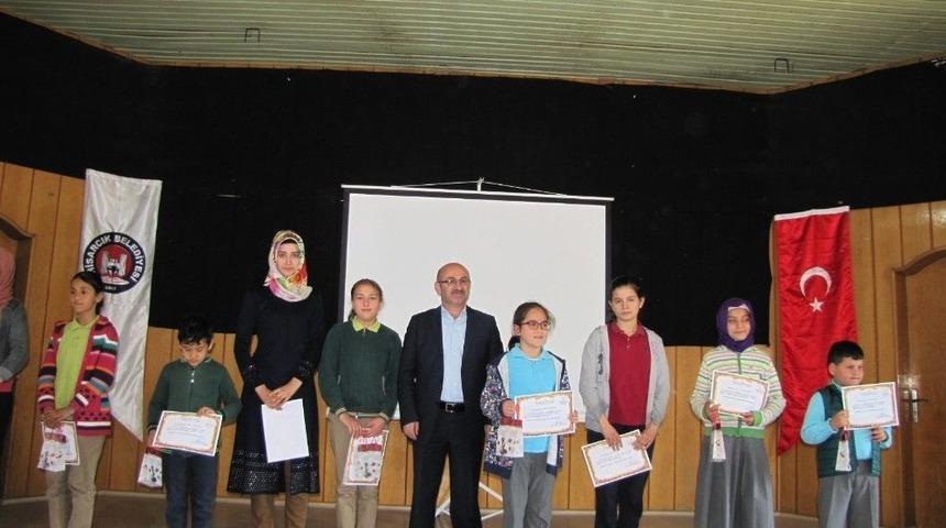 Hisarcık&rsquo;ta Kitap Okuma Yarışması &Ouml;d&uuml;lleri Dağıtıldı