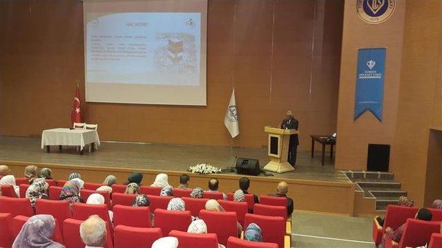 Aydın’da Hacı Adaylarına Seminer Düzenlendi