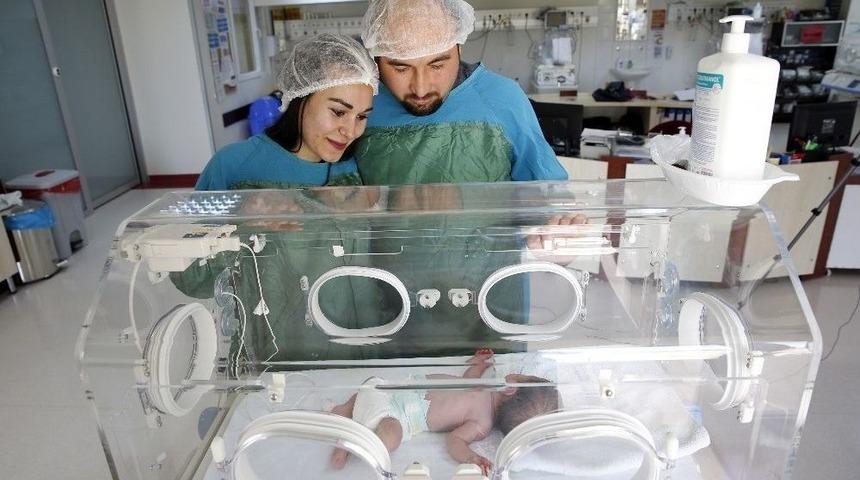 Kalbi Delik Olarak Doğan Bebek Sağlığına Kavuştu