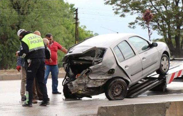 Burdur'da Yağmur Kazalara Yol Açtı: 10 Yaralı