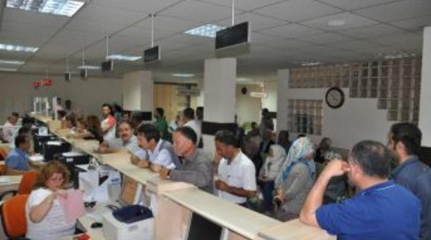 Toroslar Belediyesi&rsquo;nde Vezneler Hafta Sonu Da A&ccedil;ık