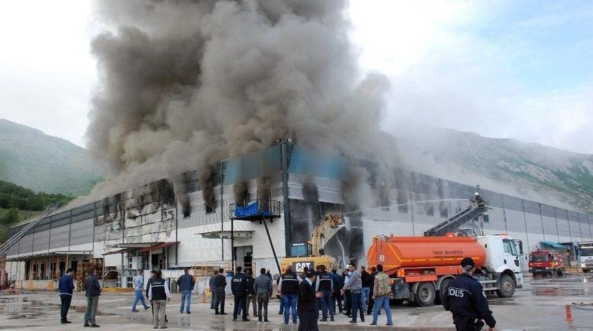 Marketler Zincirinin B&ouml;lge Deposundaki Yangın