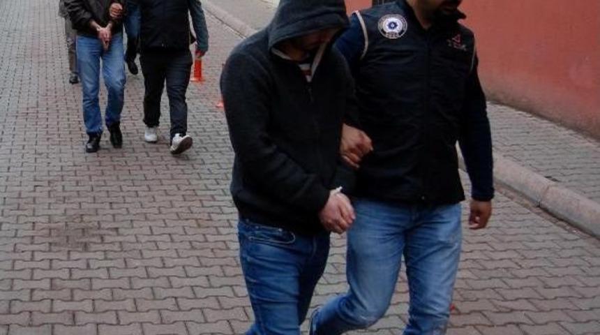 Kayseri'de Fet&ouml; Ş&uuml;phelisi 22 Polis Adliyede
