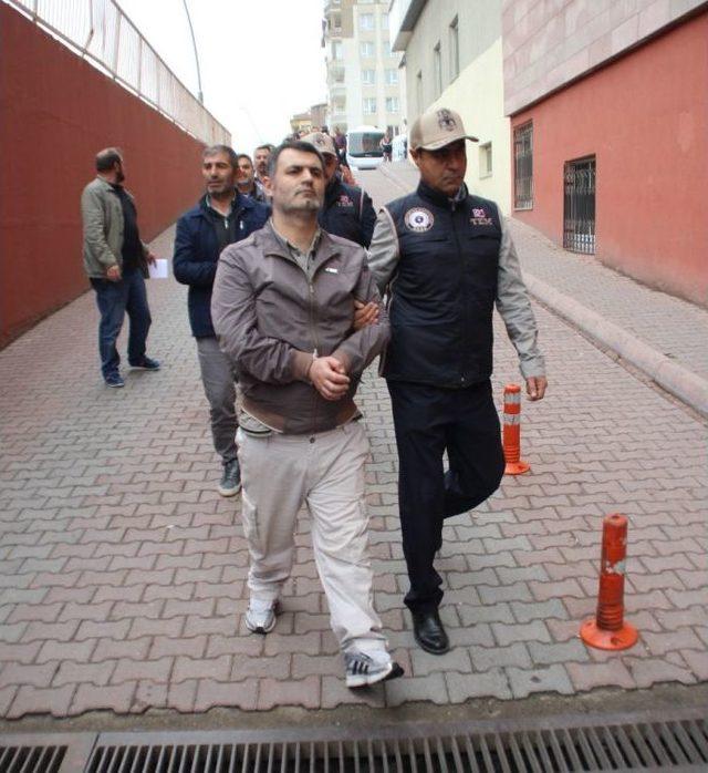 Kayseri’de Bylock’çu 22 Eski Polis Adliyeye Sevk Edildi
