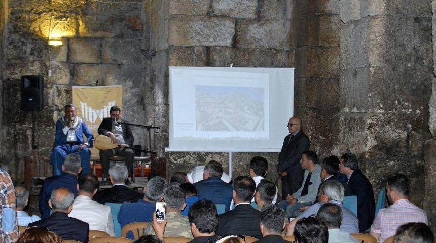 Tarihi Zindanda Aşk Şarkıları Yankılandı