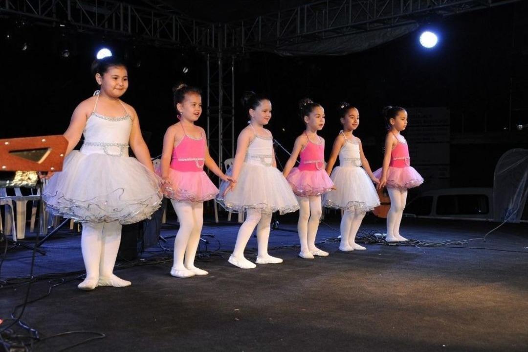 B&uuml;y&uuml;kşehir K&uuml;lt&uuml;r Merkezlerinden Yıl Sonu Etkinliği