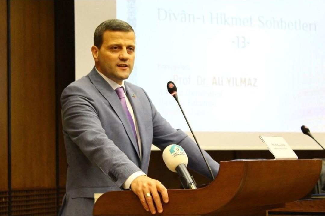 Divan-ı Hikmet Sohbetleri Tika&rsquo;da Ger&ccedil;ekleştirildi