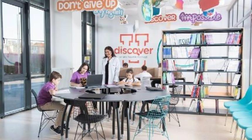 Uğur Okulları Kişiye &Ouml;zel Online Eğitim Platformu Ile &Ouml;ğrencileri Geleceğe Hazırlıyor