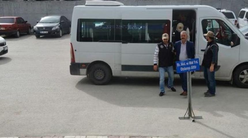 Van'da Pkk'dan G&ouml;zaltına Alınan 12 Kişiden 8'i Tutuklandı