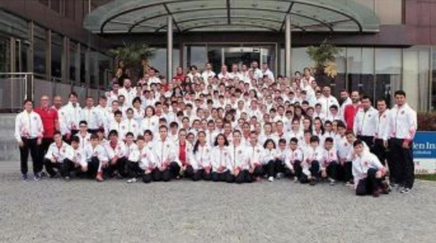 Balkan &Uuml;&ccedil;&uuml;nc&uuml;s&uuml; Ak&ccedil;akmak Milli Takımda