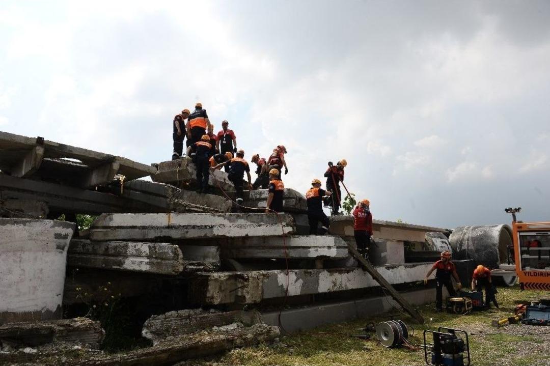 Bursa&rsquo;da 5,6 Şiddetinde Deprem