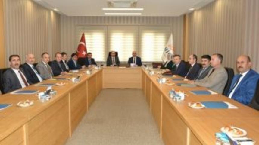 Rekt&ouml;r Alkan, İmam Hatip Ortaokullarının Y&ouml;neticileriyle Buluştu