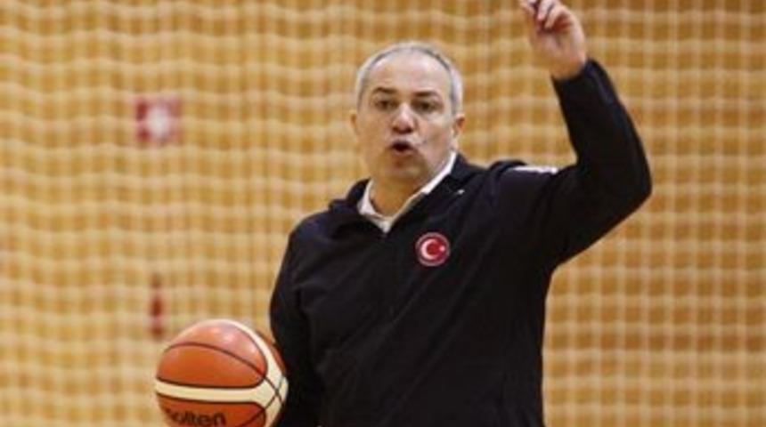 A Milli Kadın Takımı Başantren&ouml;r&uuml; Ekrem Memnun: