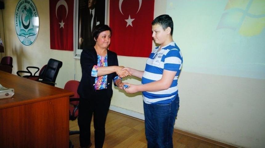 &Ouml;ğrenciler Bilgileriyle Yarıştı