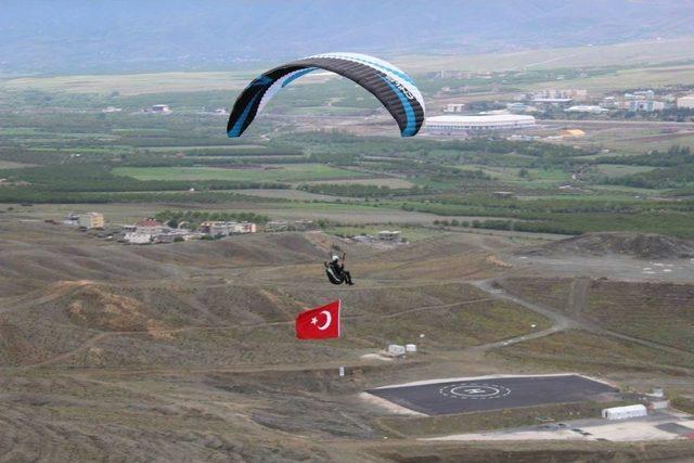 İnönü Üniversitesi Havacılık Topluluğundan Uçmaya Davet