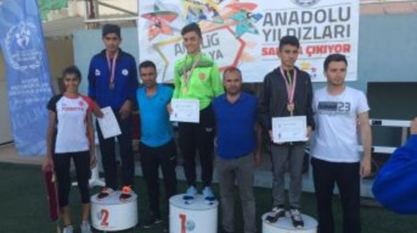 Diyarbakırlı Atlet T&uuml;rkiye Şampiyonu Oldu